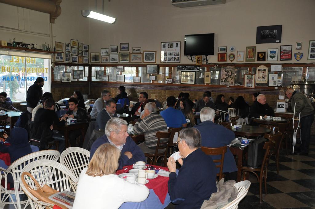 Hotel Touring Club Trelew Dış mekan fotoğraf