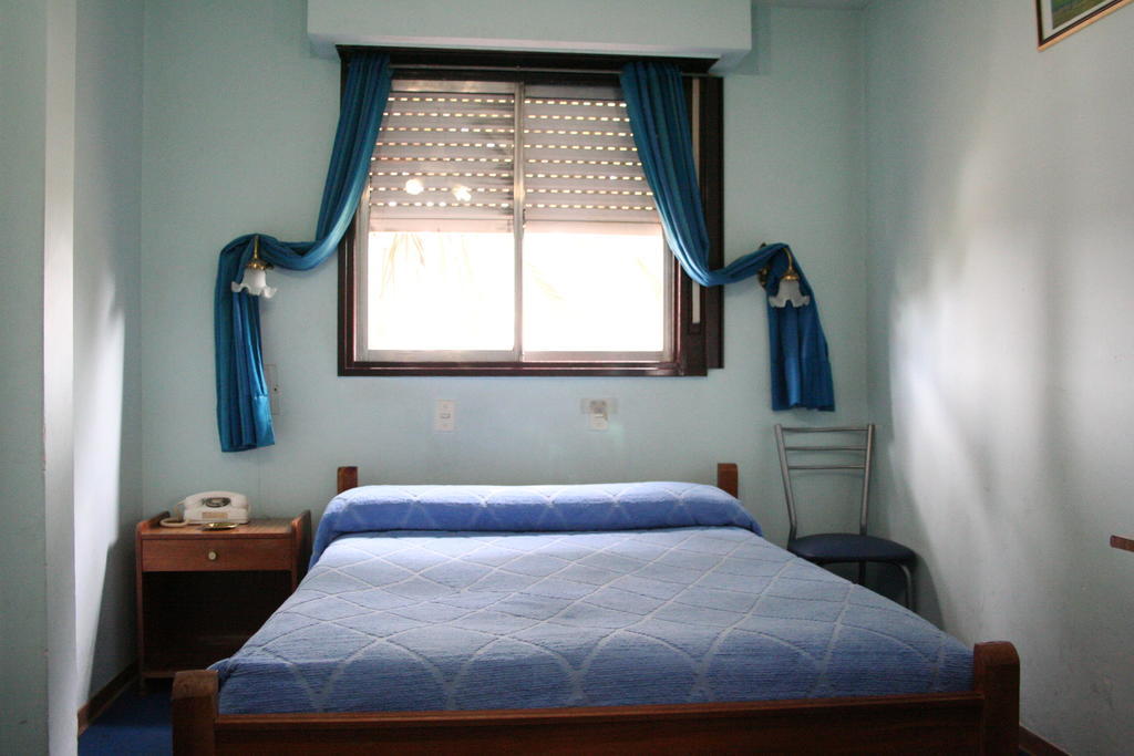 Hotel Touring Club Trelew Oda fotoğraf
